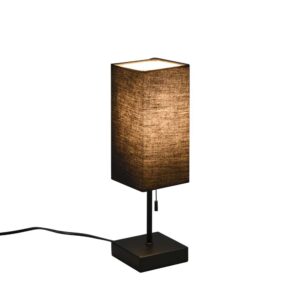 Lampe de table Ole noire avec abat-jour noir, interrupteur à cordon et double port USB (USB + USB-C) pour la recharge, H. 30cm.